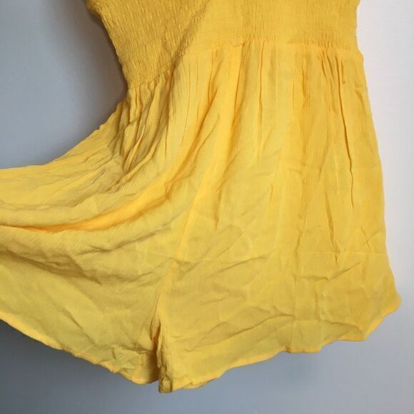 3/$15 - NEW Forever 21 floral jumpsuit Junior Size M - Picture 3 of 5